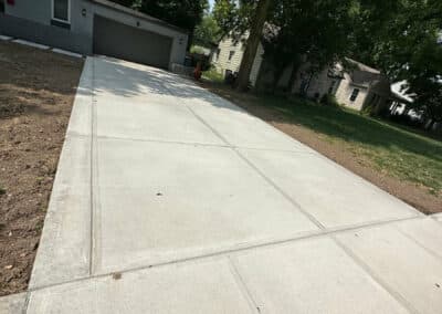 Concrete Driveway to the garage